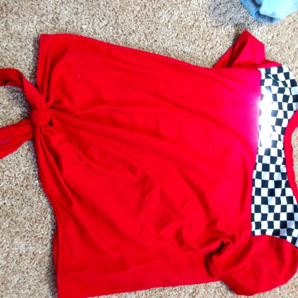 Red t shirt